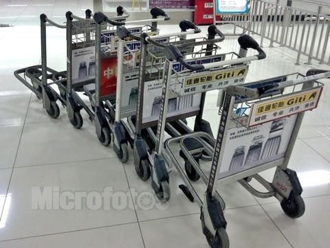 Chiny Light Duty Automatic Brake Airport Luggage Trolley 30 Litre 520x225x150mm fabryka